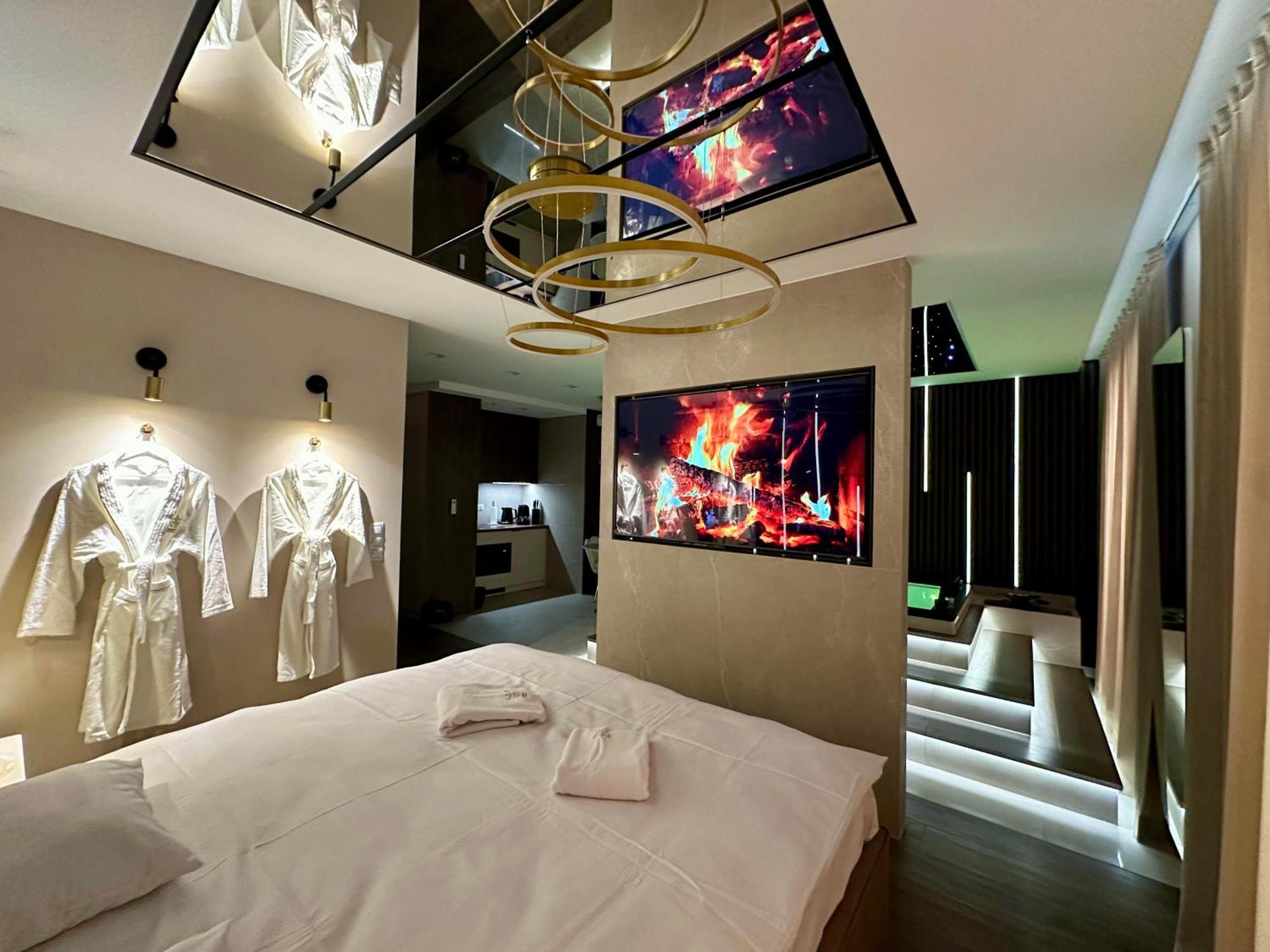 Masarska 8 Vip Apartamenty Jacuzzi Краков Экстерьер фото